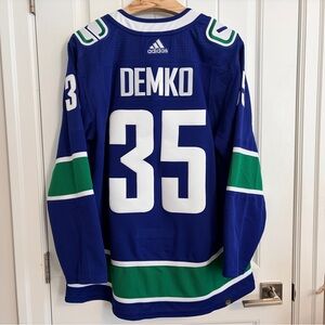 BNWT Authentic Adidas Vancouver Canucks Thatcher Demko Orca Jersey Size 54 XL